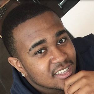 Meet your Posher, Johnathan